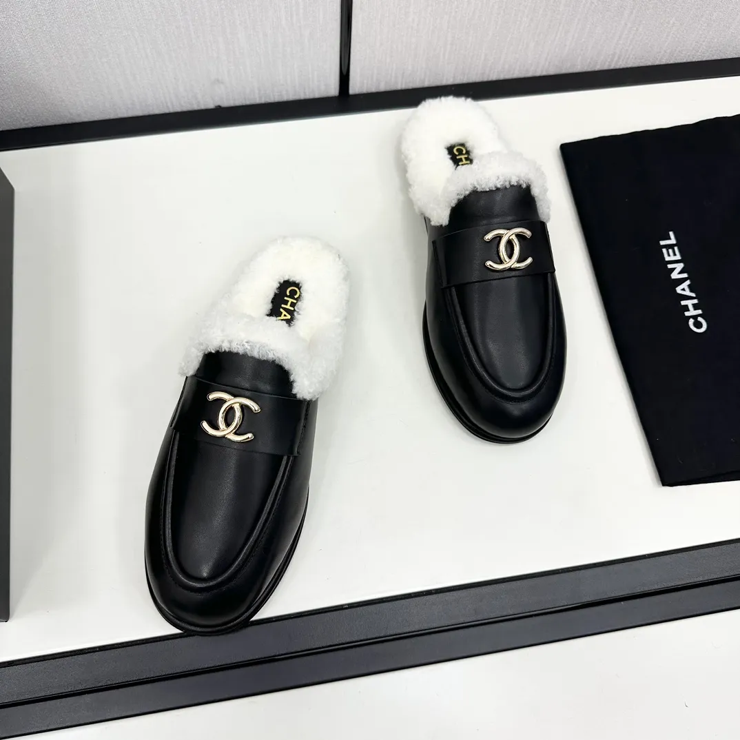 👟👟Ex-factory price 600👟👟Chanel 24K new furry loafers and Teddy furry shoes for autumn and winter. Very comfortable. Maillard brown is still very suitable for autumn and winter~ Suede upper, fur lining integrated, leather outsole Size: 35-39, other sizes are customized